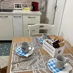 Lazzarella *