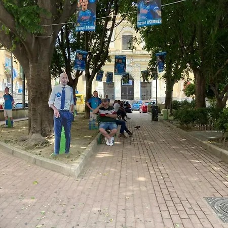 Lazzarella * Nápoles